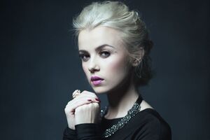 Мика Ньютон: Какая Россия?