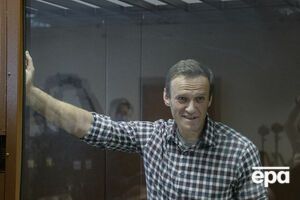 В августе прошлого года Навального отравили боевым веществом класса "Новичок"