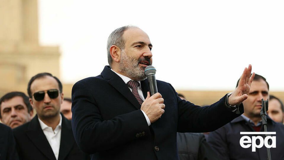 Пашинян 24 лютого покликав своїх прихильників на площу Республіки в Єревані