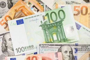 Курс гривні щодо євро знизився