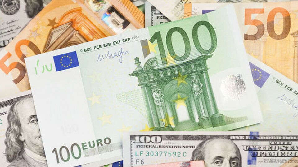 Курс гривны к евро снизился