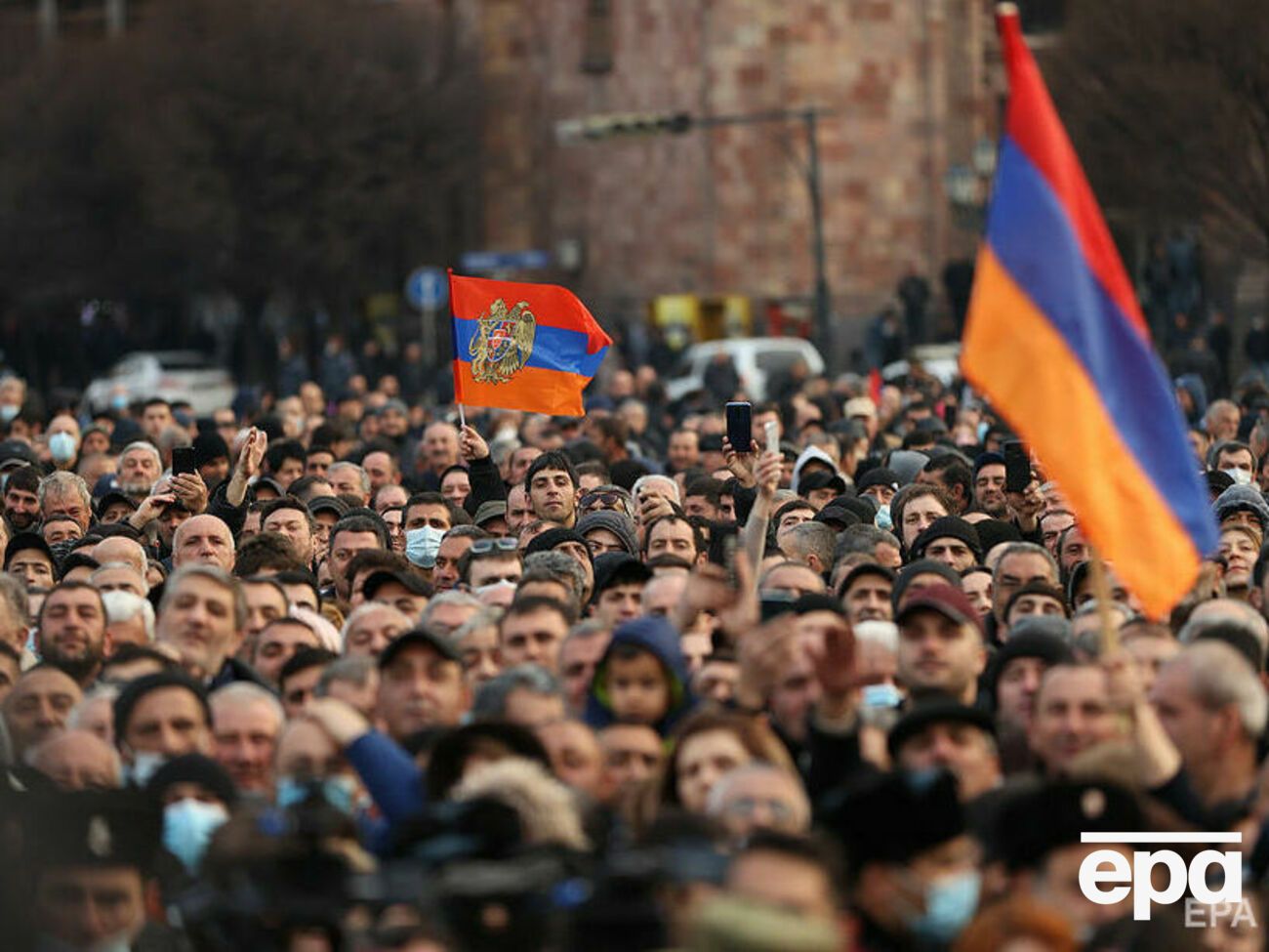Армянская оппозиция требует отставки премьера Никола Пашиняна