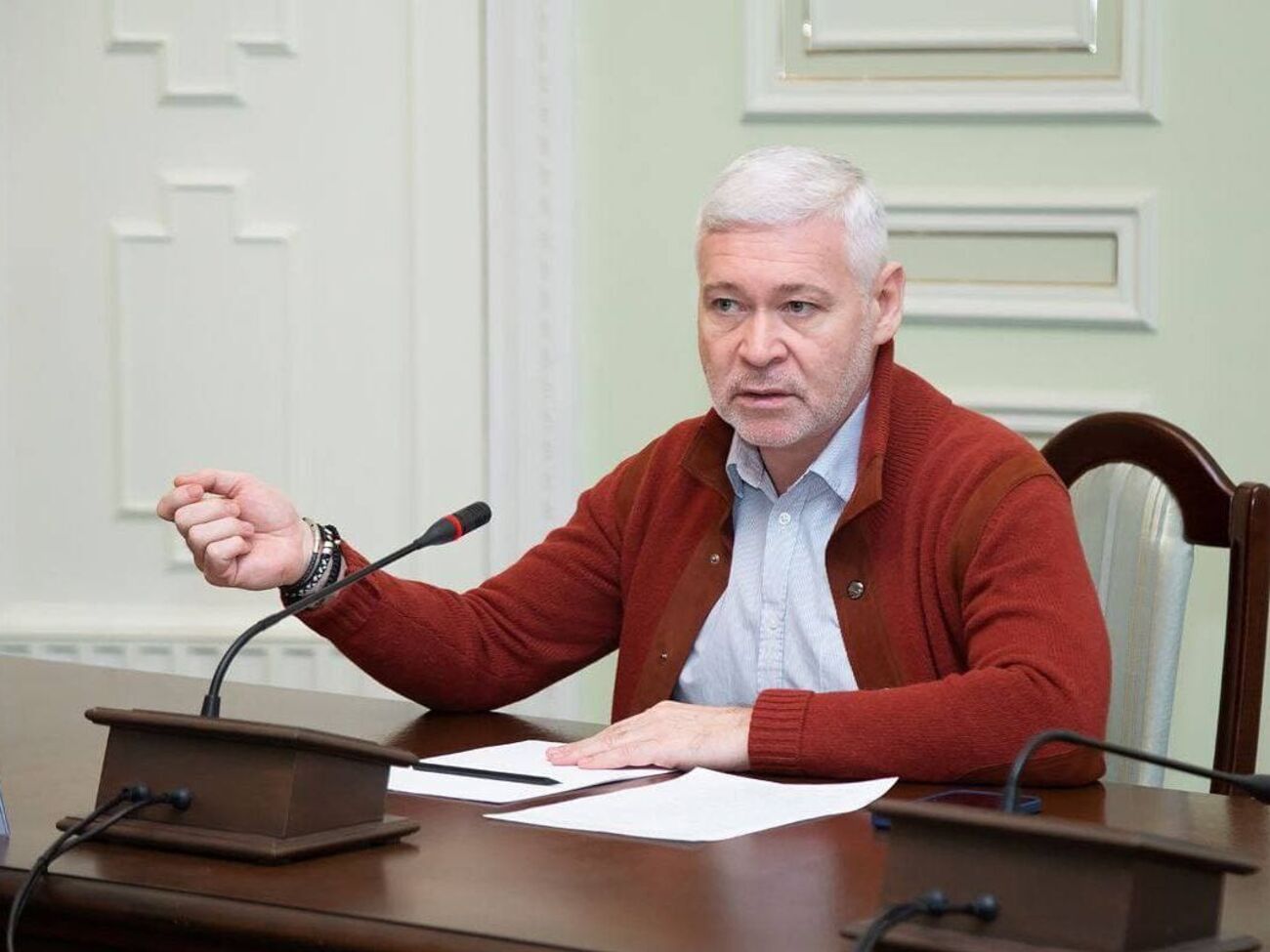 Терехов: Откуда в сессионном зале взялась кучка из "Нацкорпуса"?
