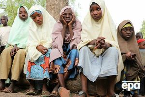 В школе-интернате жили около 500 девочек