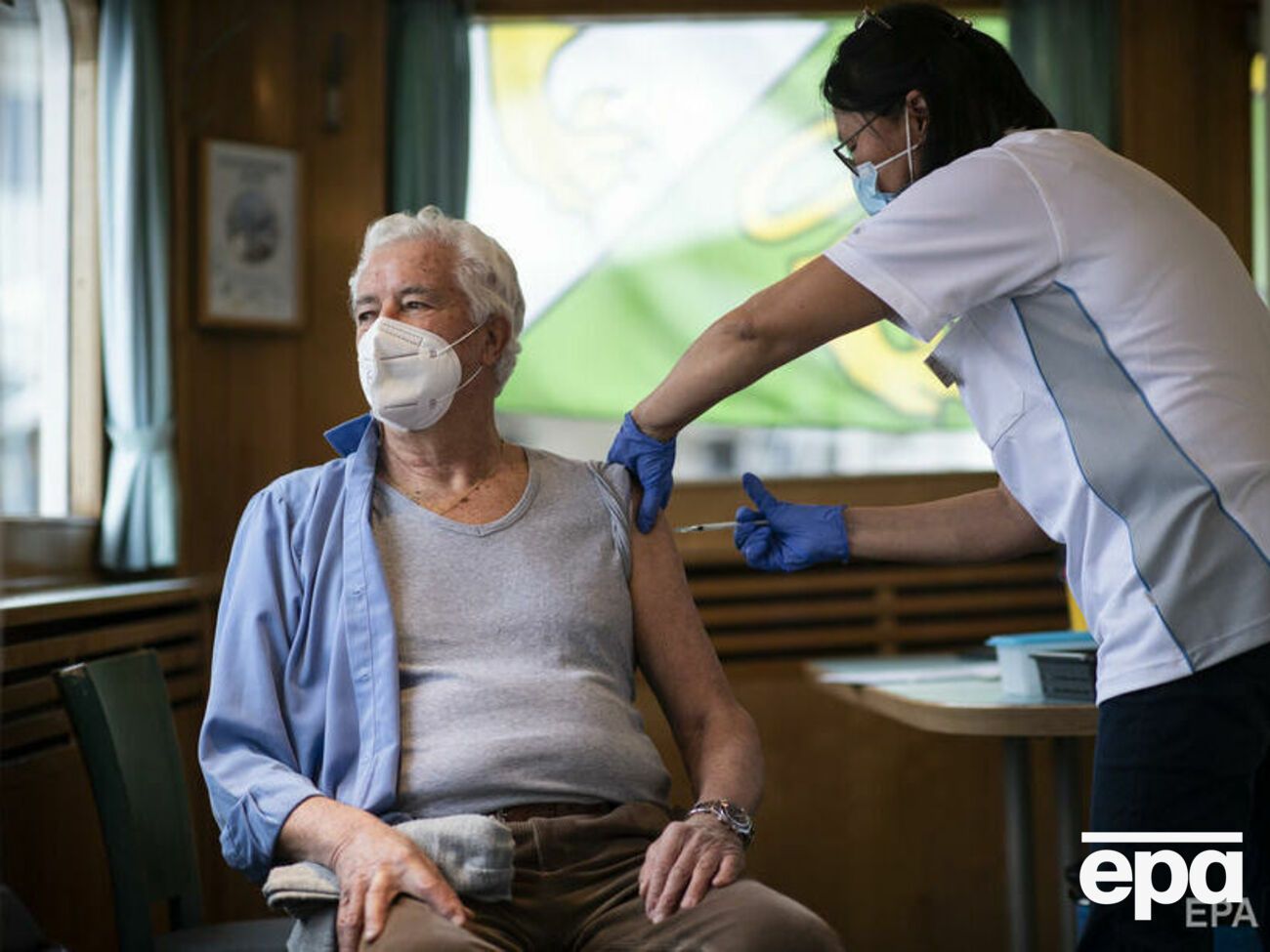 Специалисты изучили 364 случая побочных эффектов после вакцинации