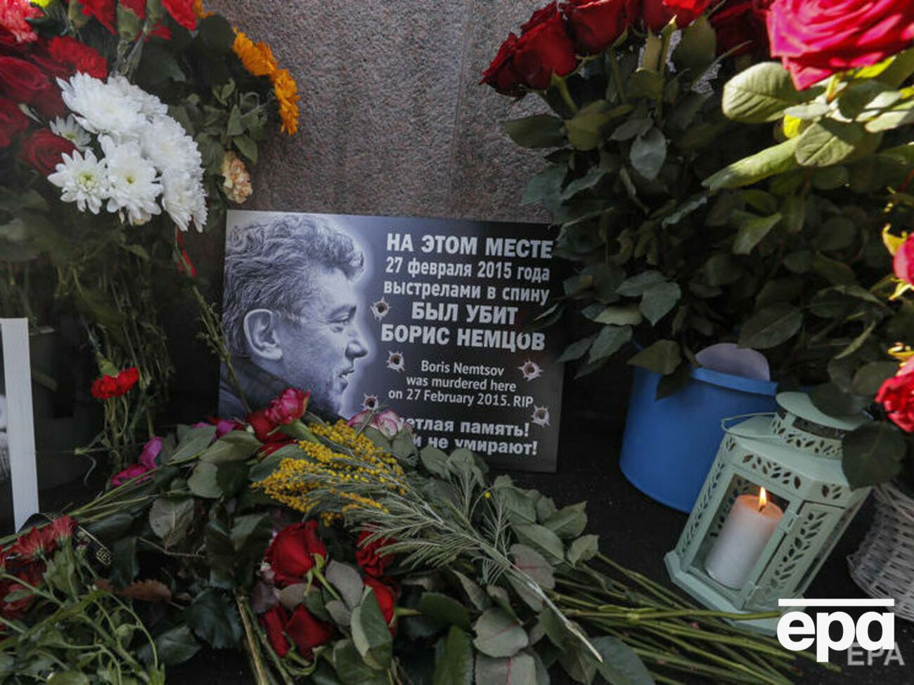 В Москве акция прошла на месте гибели Немцова