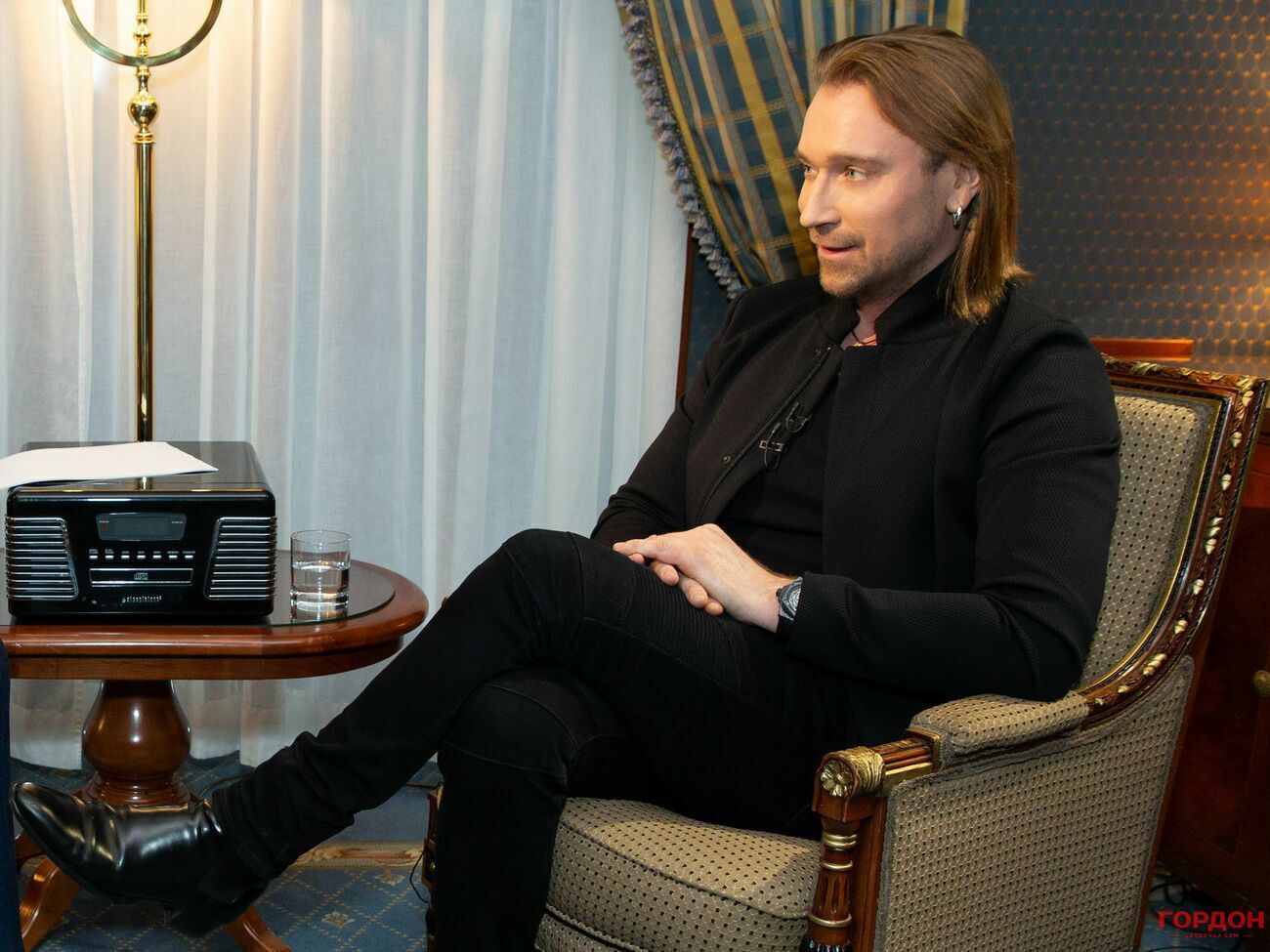 В Германии Винник начинал карьеру певца