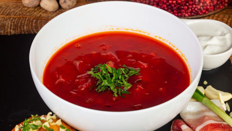 Борщ – традиційний суп української кухні