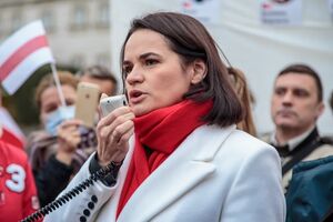 Тихановська радіє тому, що силовики виявили в її чоловіка гроші, а не "склад зброї або купу наркотиків"