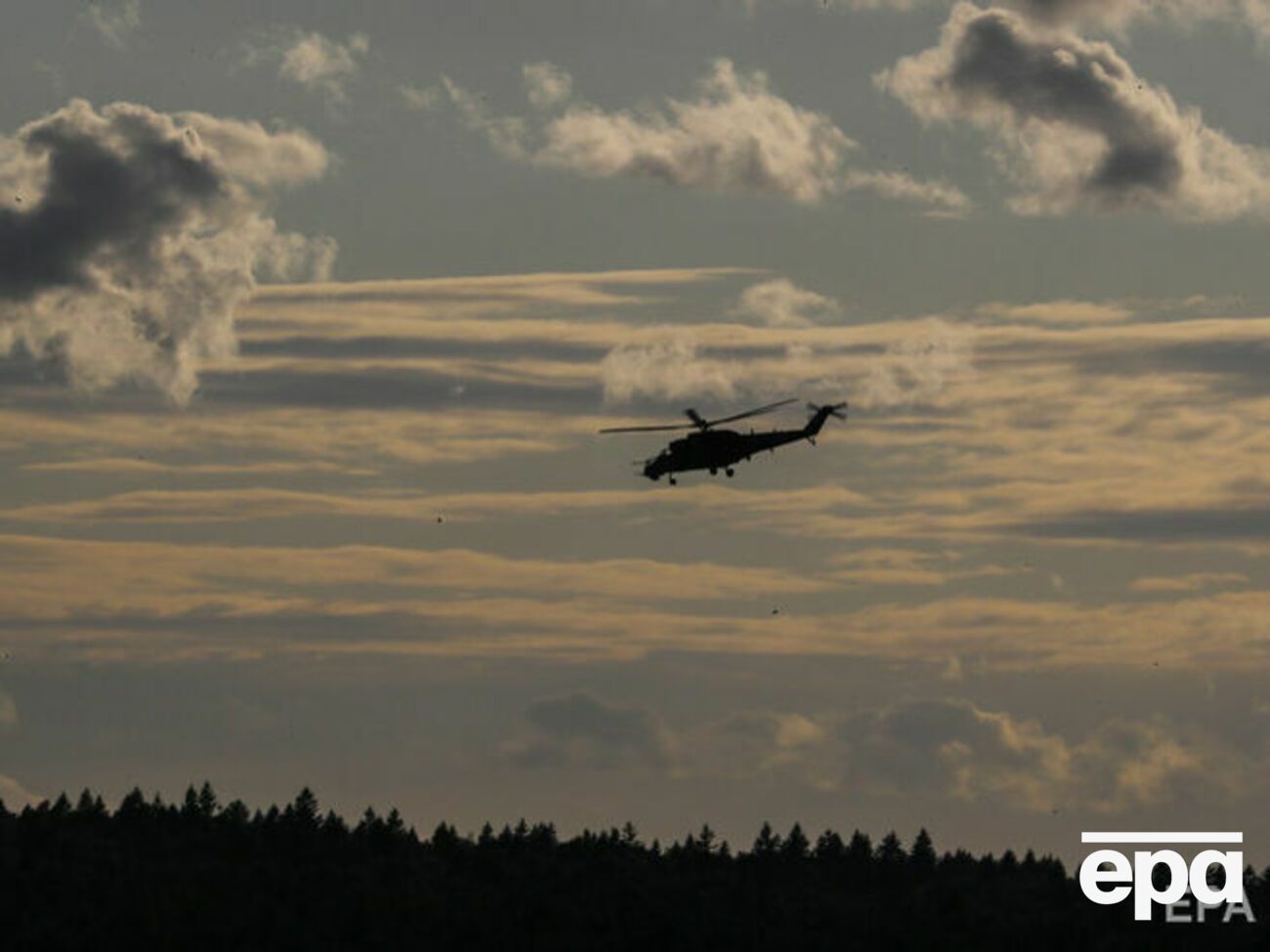 Вертолет Ми-35 прикрывал российскую разведывательную колонну с тыла