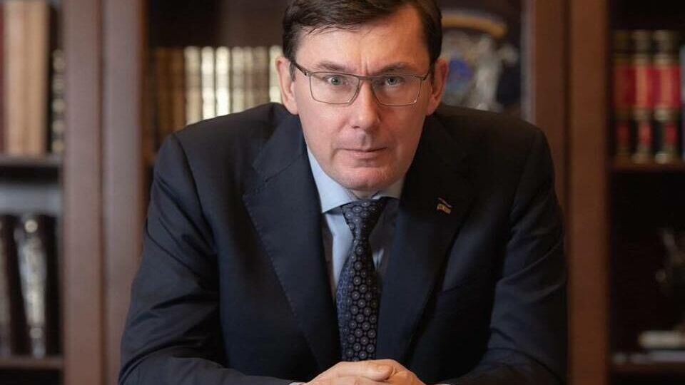 Із посади генпрокурора Луценко пішов у серпні 2019 року