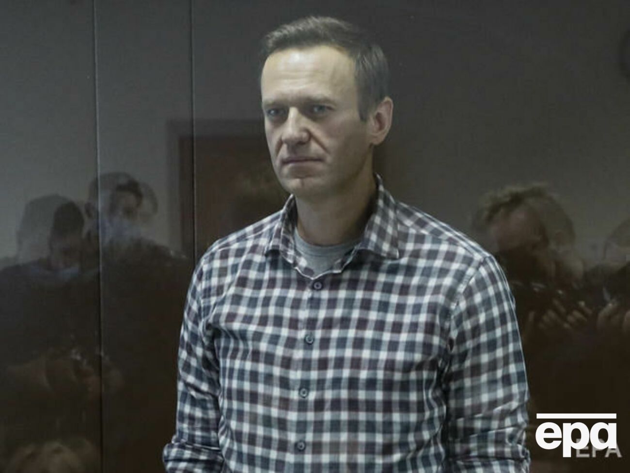 2 февраля Навальному заменили&nbsp;условный срок на реальный&nbsp;по делу "Ив Роше"