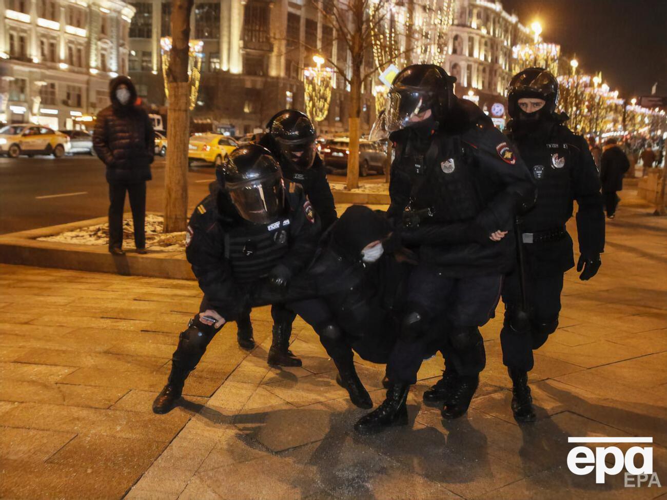 У Росії 2 лютого силовики затримали 1054 людей