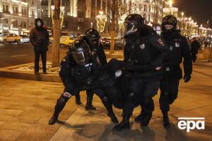 В России 2 февраля силовики задержали 1054 человека