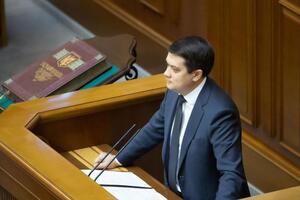 Разумков пояснив своє рішення