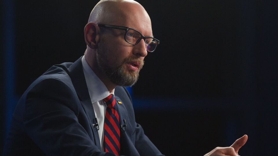 Яценюк: Президент Зеленский принял государственное решение закрыть пропагандистские рупоры Кремля, которое заслуживает полной поддержки