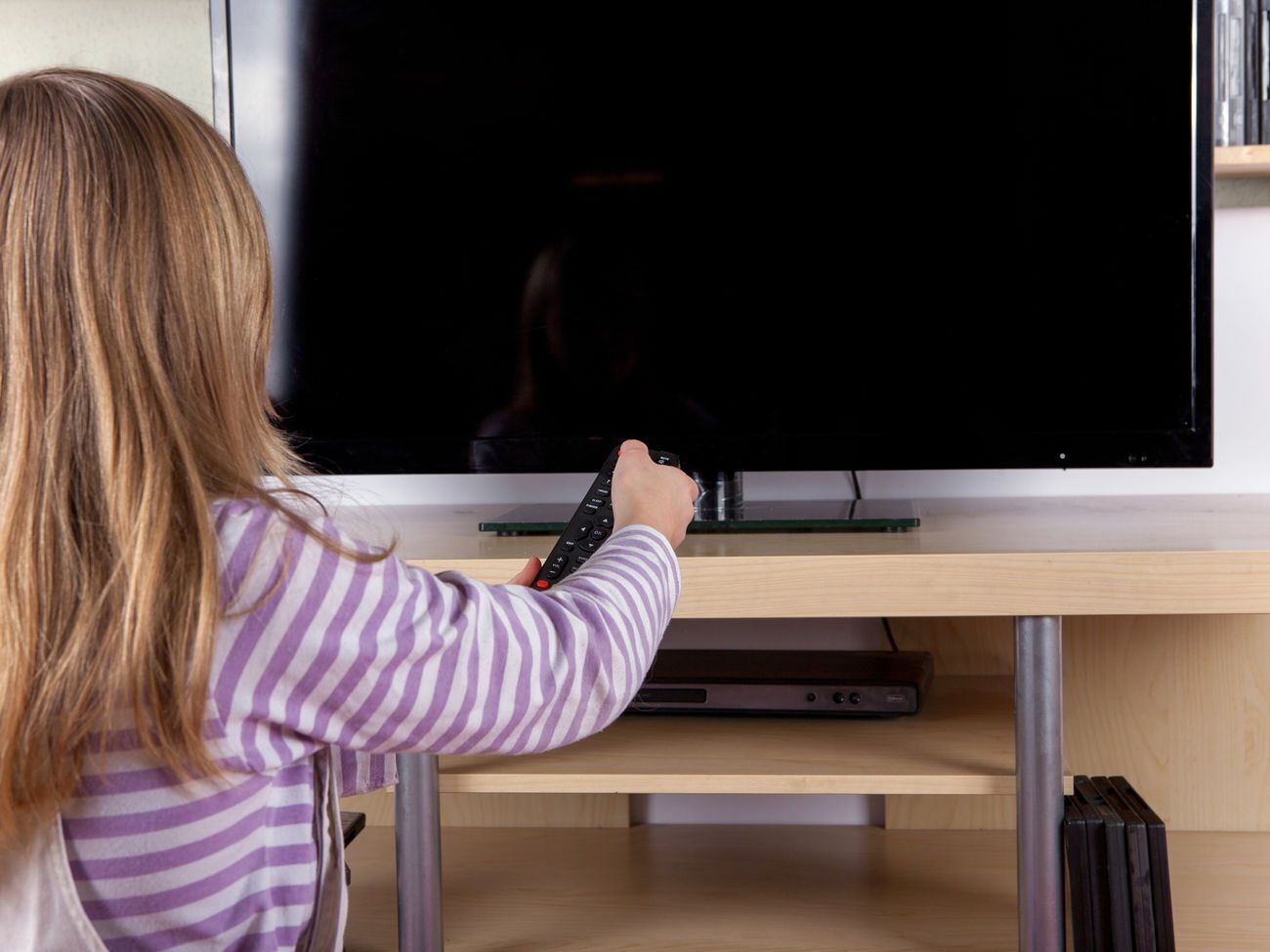 Санкции против телеканалов "112 Украина", ZIK и NewsOne были введены 2 февраля