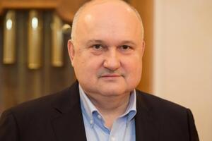 Смешко: Санкции против телеканалов – классическая иллюстрация к тезису "лучше поздно, чем никогда"