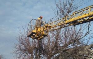 С начала боевых действий на подстанциях и линиях электропередач, которые были повреждены из-за обстрелов, работы проводили более 16 тыс. раз