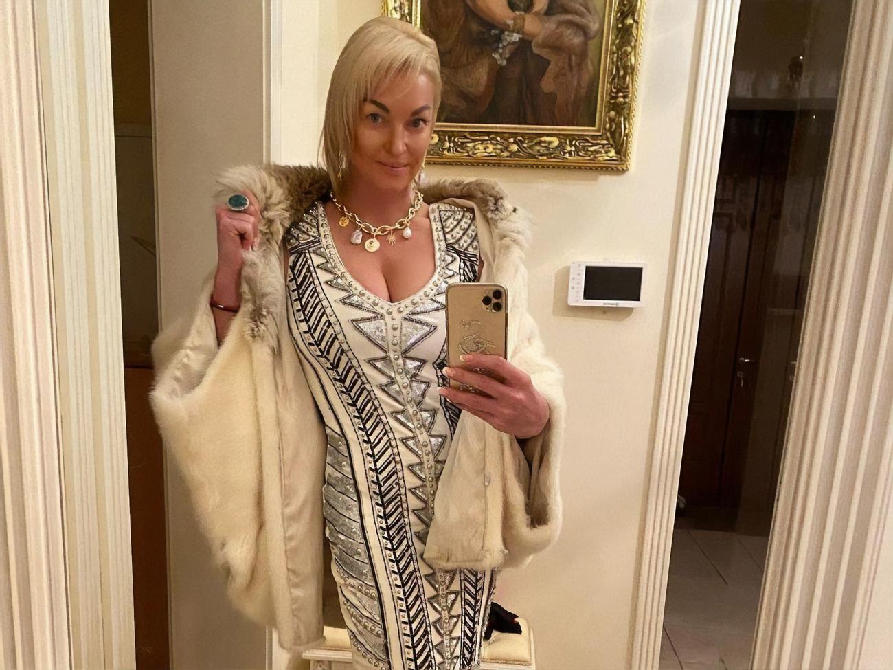 Волочкова: Ще один спосіб підтримати розтяжку