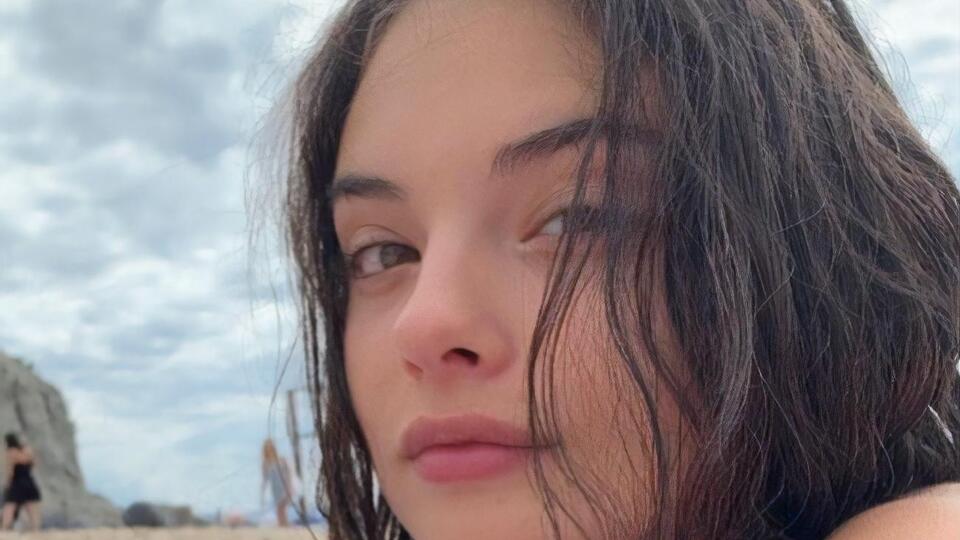 Дева Кассель дебютувала як фотомодель восени 2020 року