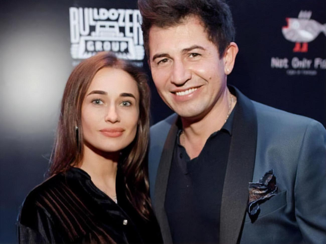 Леус вышла замуж за Джеджулу в 2017 году