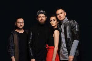 Go-A: Когда мы выбирали три песни на рассмотрение жюри, то подумали, что не можем не включить в список "Шум"