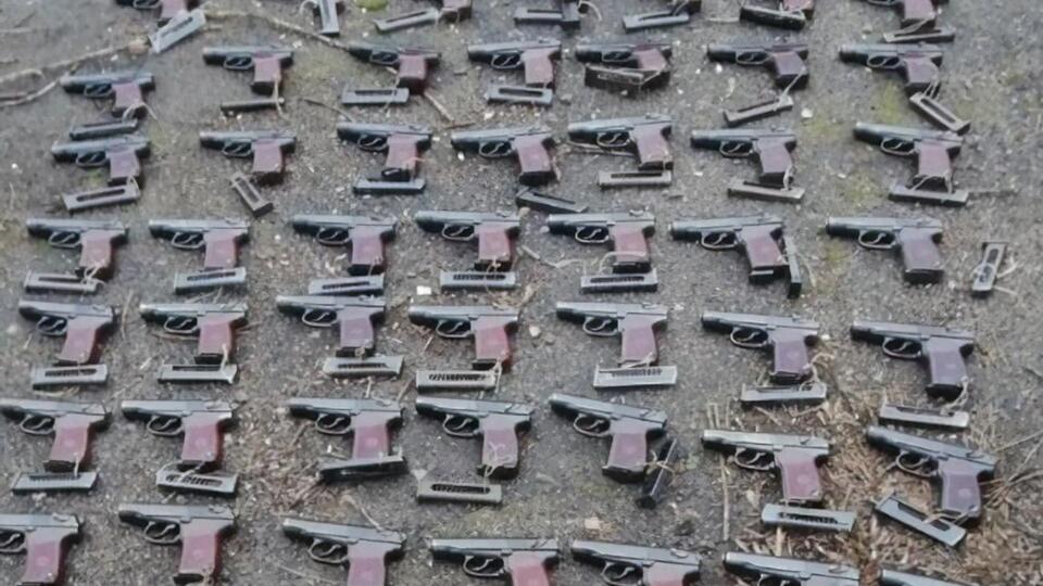 Правоохоронці відкрили кримінальне провадження і шукають хазяїв схованки