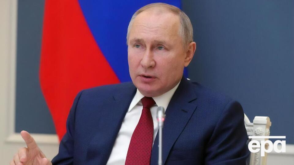 Схвалює діяльність Путіна 64% респондентів
