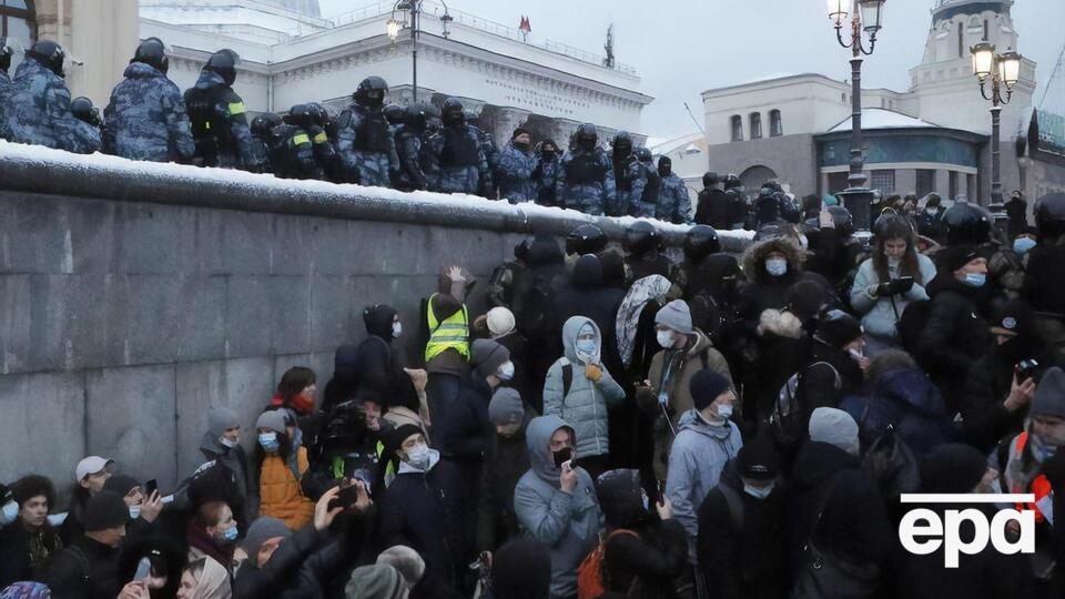 Після затримання Навального і суду в РФ відбулися масові протести