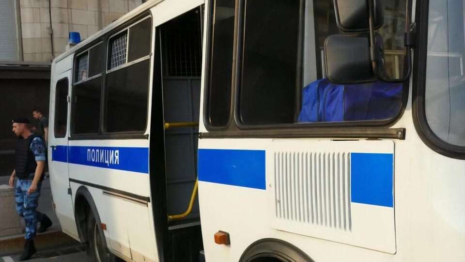 Автозак мав відвезти заарештованих до спецприймальника в Єгор'євську