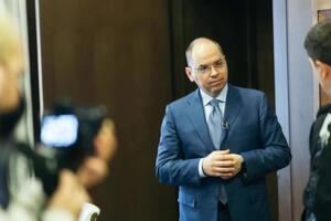 Степанов заявлял, что вакцинация в Украине начнется в феврале