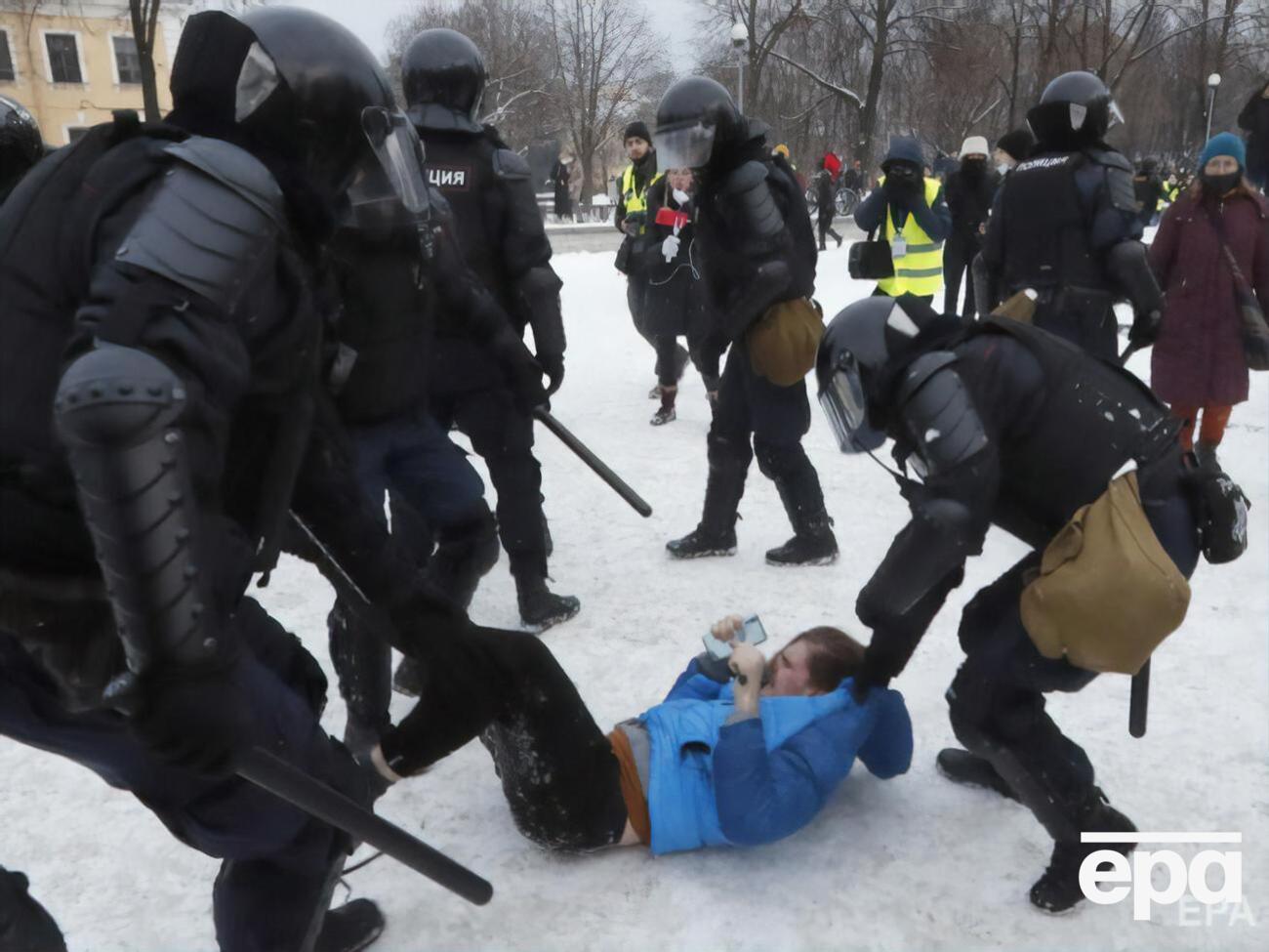 Масові мітинги почалися в Росії після арешту Навального