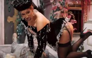 Кліп для Cardi B зняла Таню Муіньо
