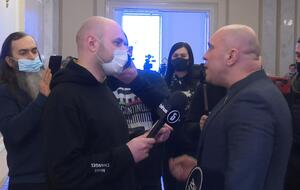 Кива: Какие вопросы – такие и ответы. Как зашел, то и надел