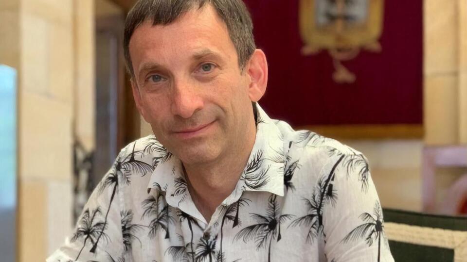 На думку Портникова, російська влада намагатиметься знайти взаєморозуміння з українськими бізнесменами Коломойським і Ахметовим