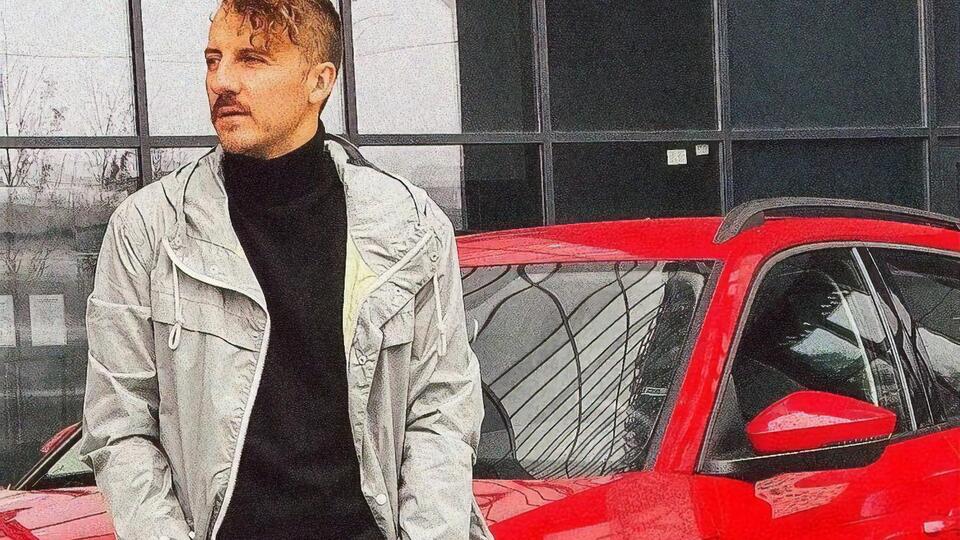 Клопотенко в 2020 году признался, что мать обеспокоена его статусом холостяка