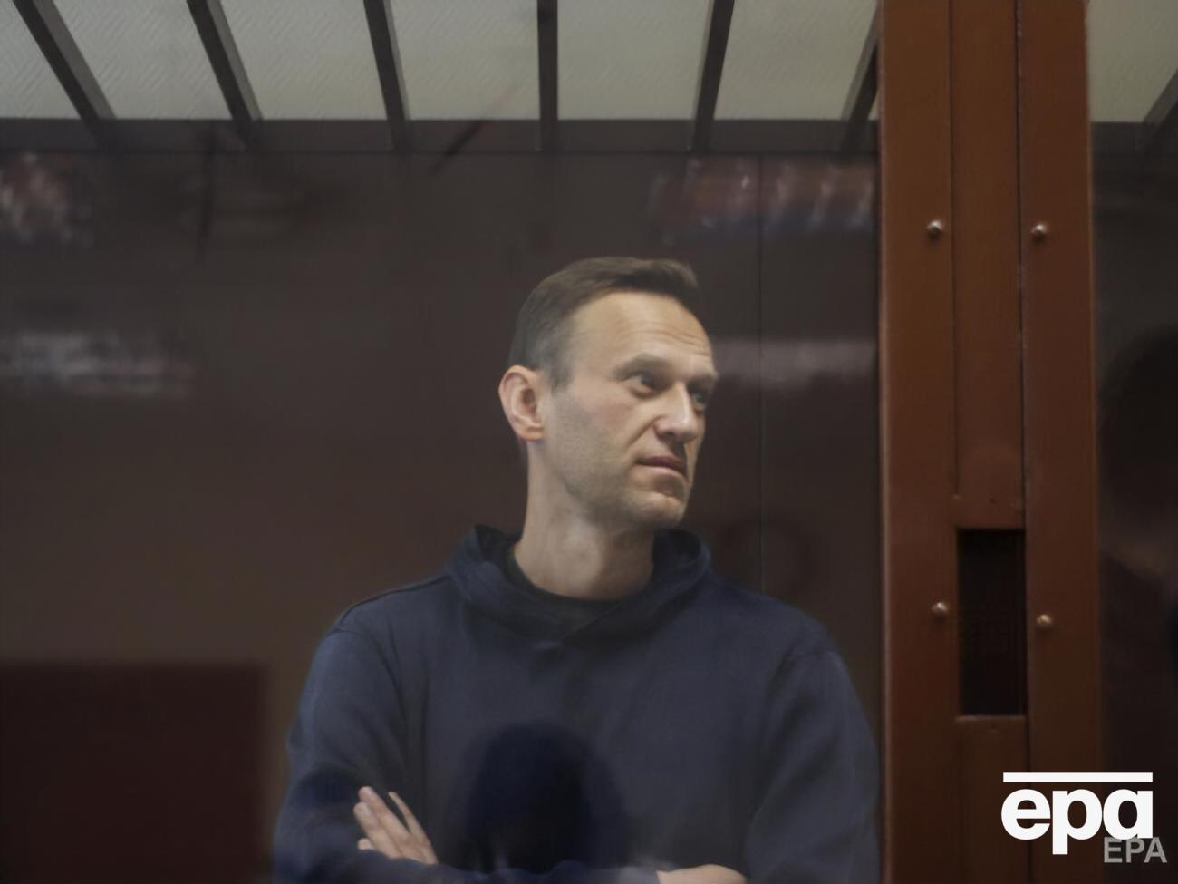 Навальний уже дістав тюремний строк у справі "Ів Роше"