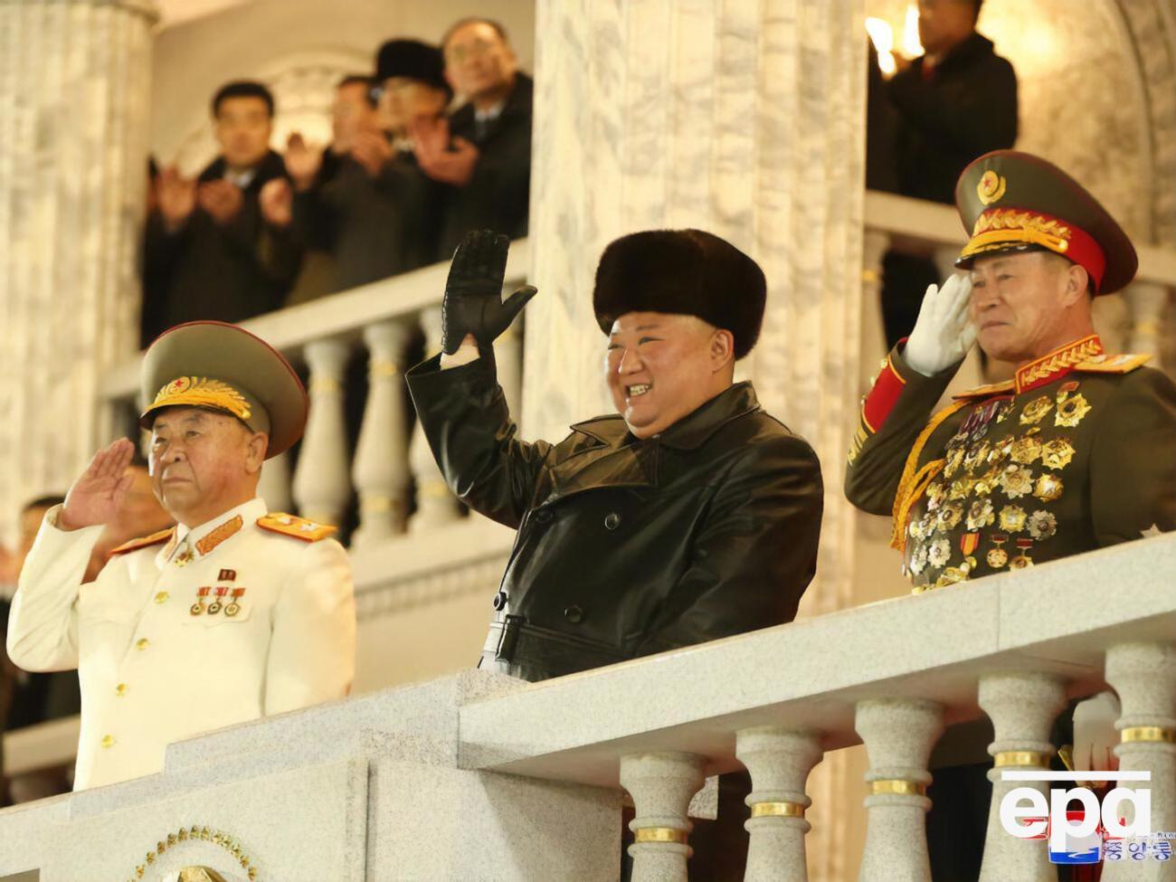 СМИ сообщали, что Ким Чен Ын уже привился от коронавируса