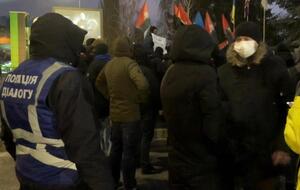 У поліції розповіли, що учасники протесту не блокували роботи телеканалів