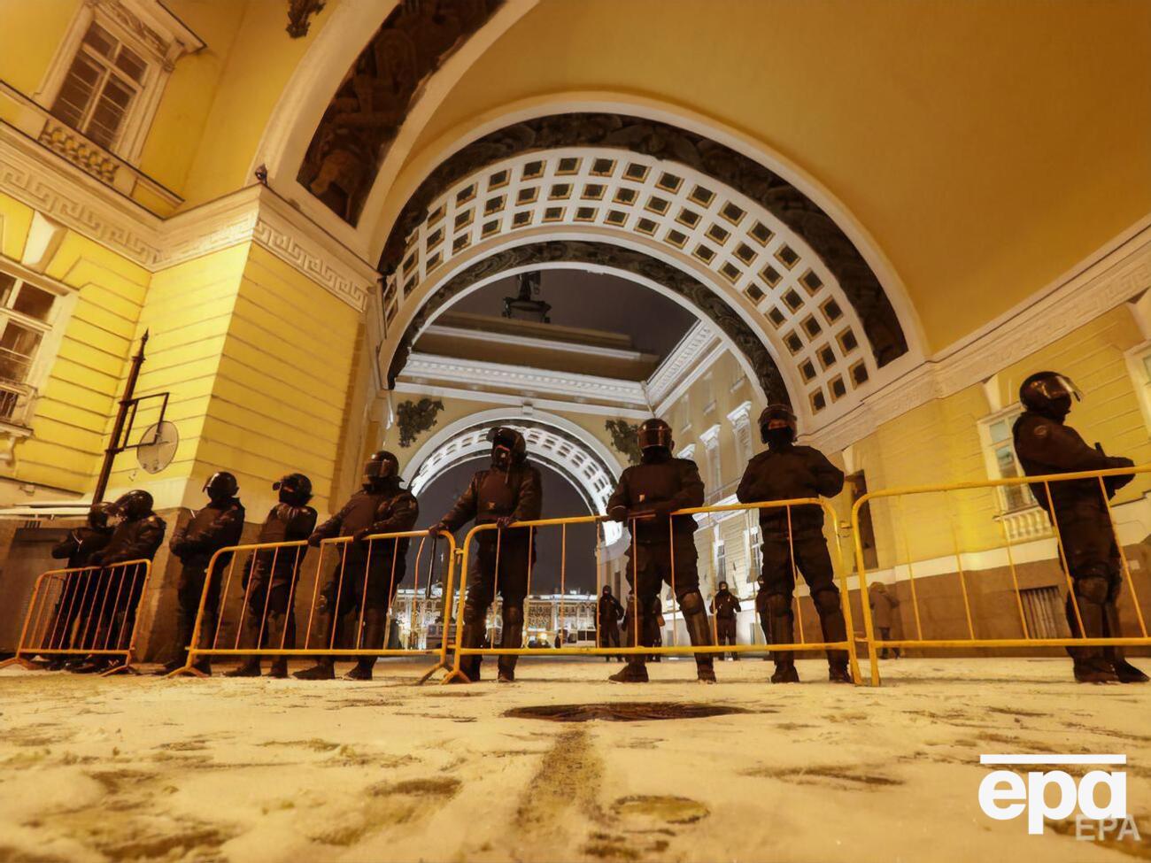 Силовики перекрывали центральную часть города