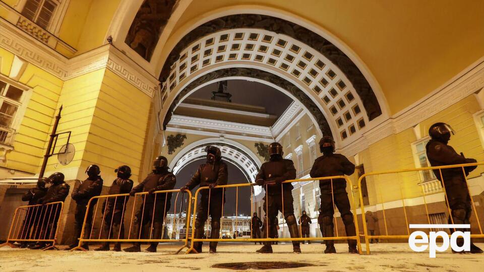 Силовики перекрывали центральную часть города