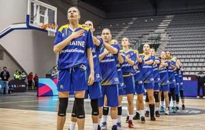 Украинки выиграли последний поединок в группе