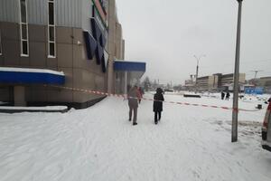 Взрыв произошел на третьем этаже ТЦ