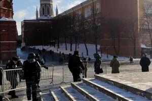 В Москве ограждения устанавливали на Манежной площади
