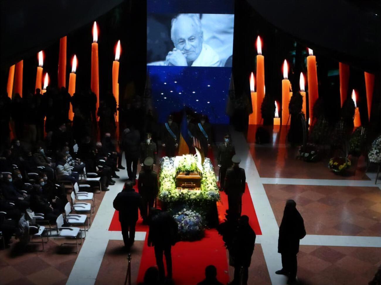 Церемонія прощання із Суркісом відбулася на НСК "Олімпійський"