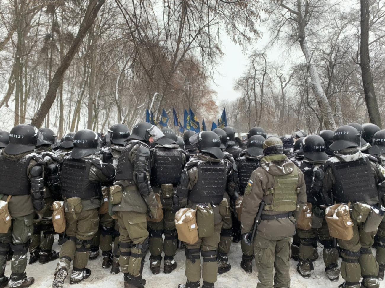 Правоохоронці розділили два мітинги