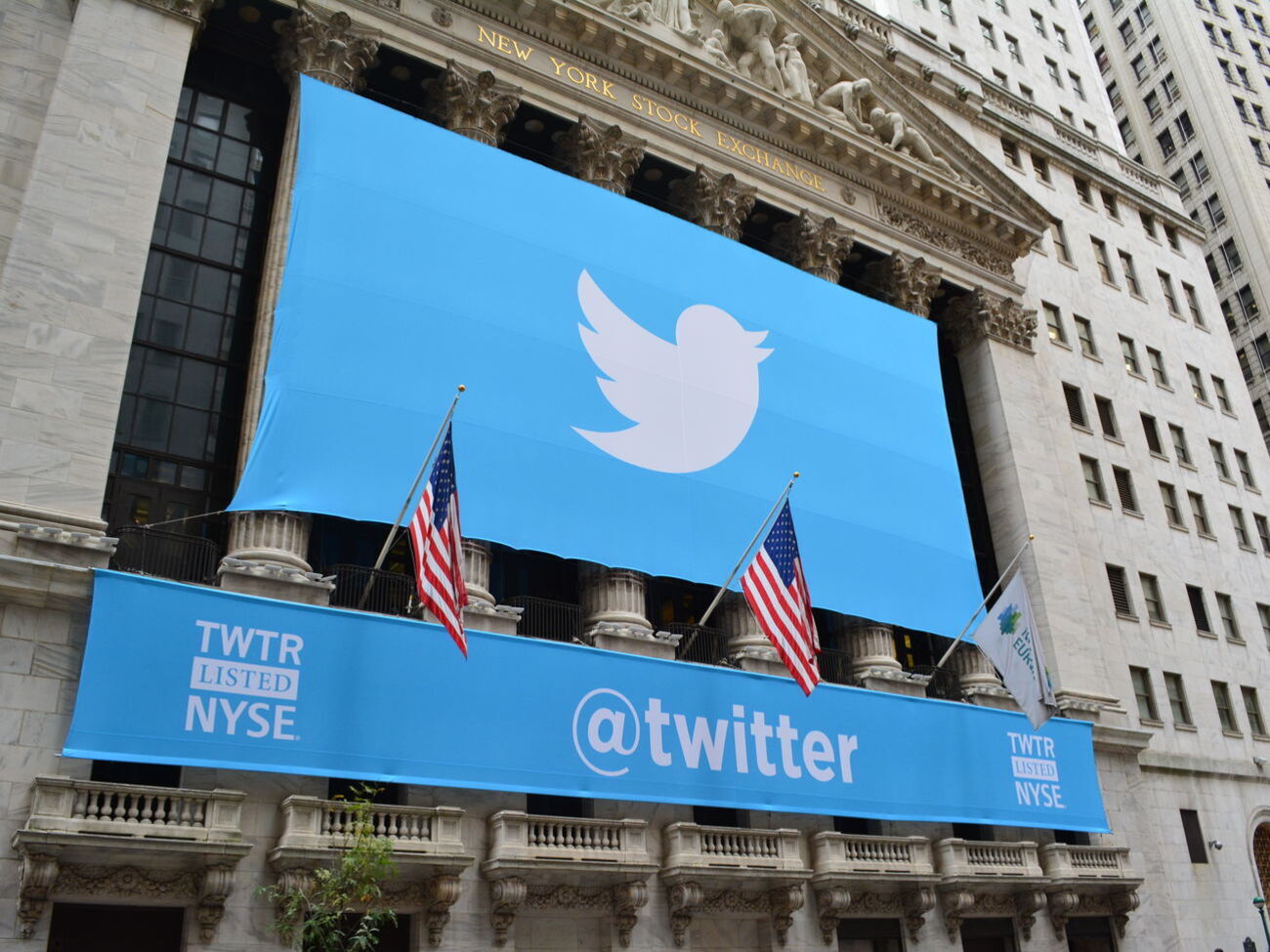 Twitter присвоил статус "проверенного" аккаунту министерства иностранных дел РФ в оккупированном Крыму