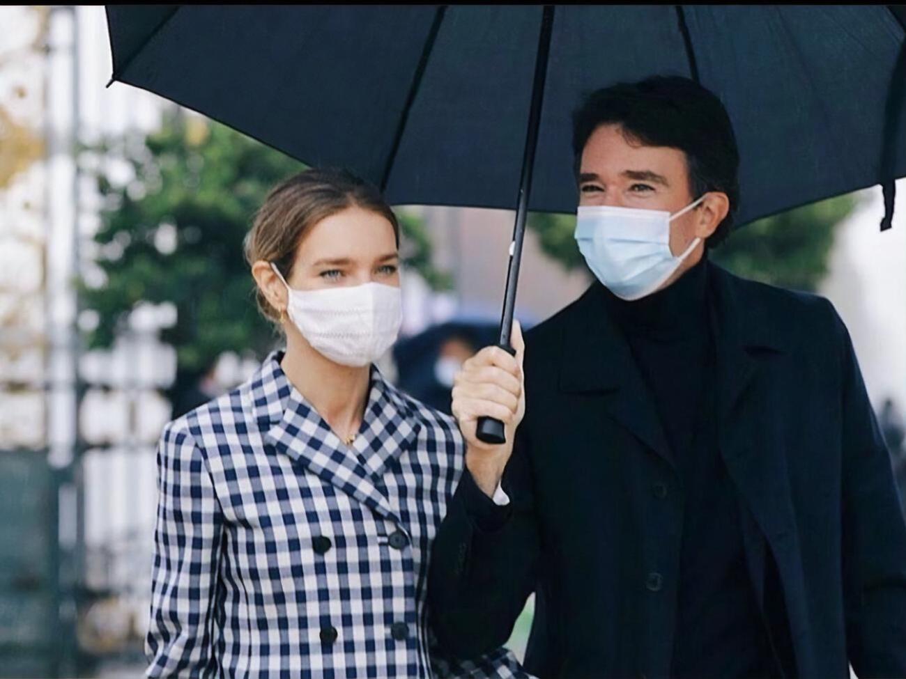 Водянова й Арно у стосунках із 2011 року