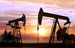 Стоимость нефти вернулась на докризисный уровень, отмечают аналитики